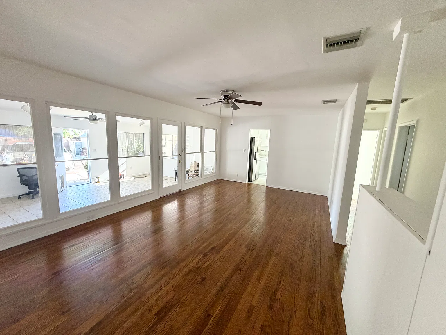 3 bed, 1262 sqft, $3,750 — Photo 1