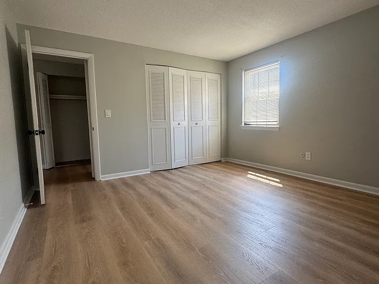21 Walnut St #2 — Photo 3