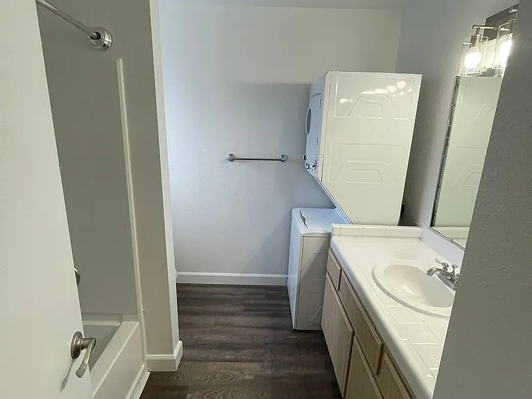 Sierra Ridge — Photo 106