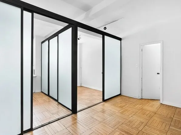 15 West 84th Street image 1 of 6