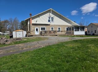 2 Prospect St, Mount Arlington Boro, NJ 07856