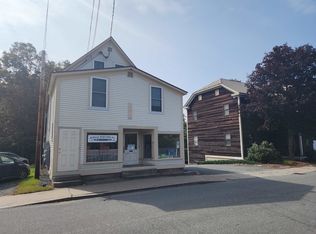 73 Depot St, Hartford, VT 05047
