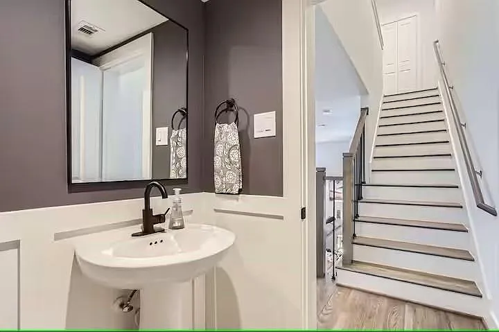 1528 Chestnut St — Photo 15