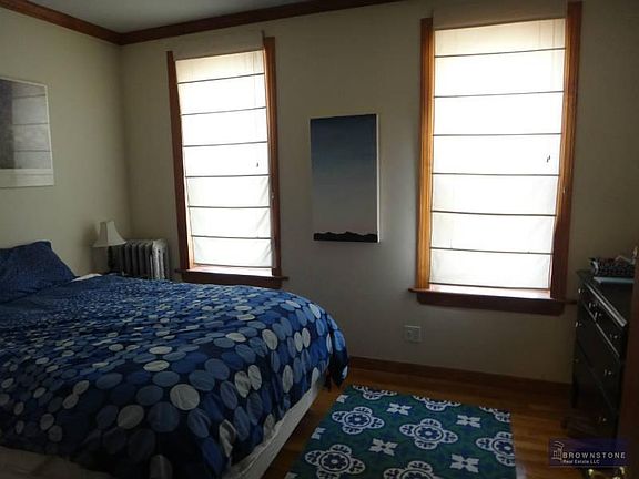 4th image of 423 16th St APT 12