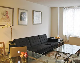 Rented by Avenue Real Estate