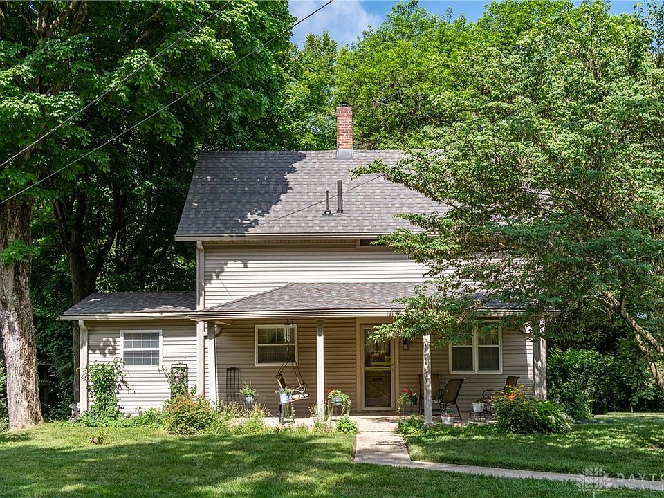 1st image of 202 Dewey Ave