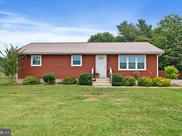 8970 Canterbury Rd, Felton, DE 19943