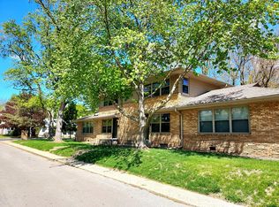 2619 N Hanssler Ct #A, Peoria, IL 61604