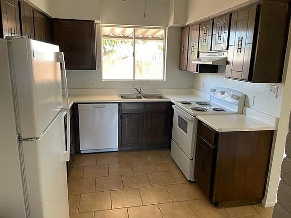 5th image of 1129 Meadows Dr