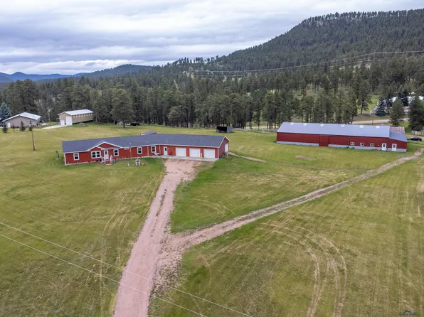 23033 Hisega Rd, Rapid City, SD 57702