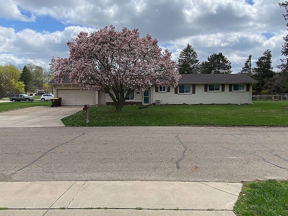 1st image of 4411 Darron Dr