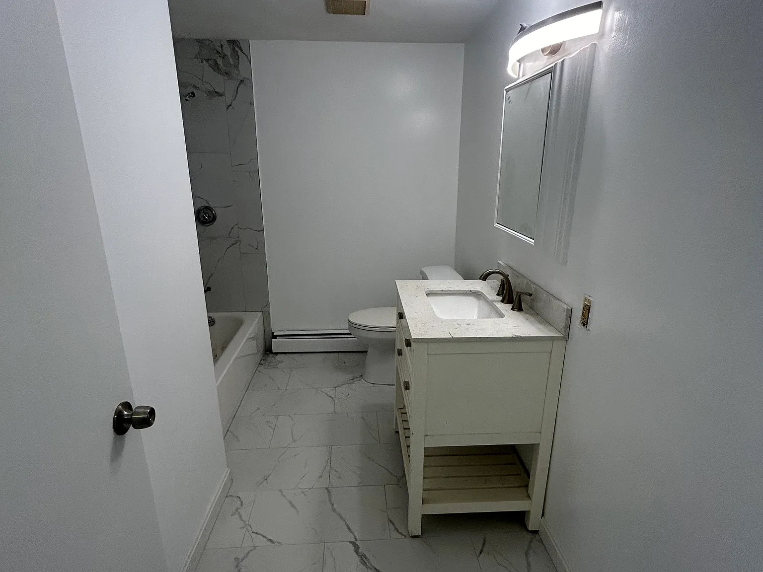 1 bed, 572 sqft, $1,750 — Photo 4