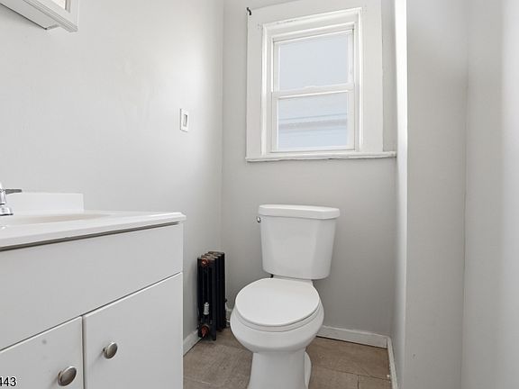 5th image of 134 W End Ave