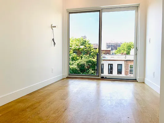 Rented by Blue Egg Realty Corp | media 33