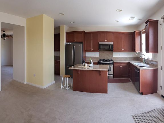 Kitchen nd door to back yard