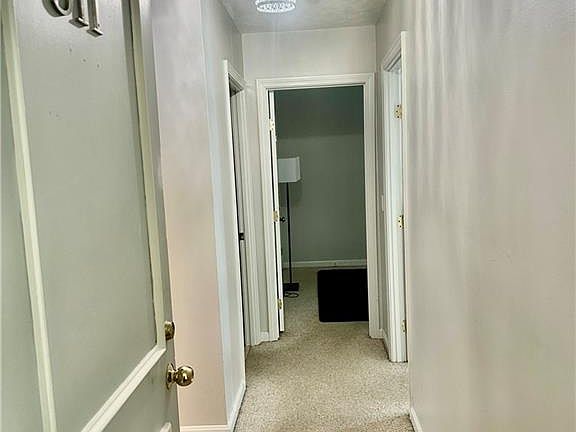 4th image of 400 New River Rd APT 311