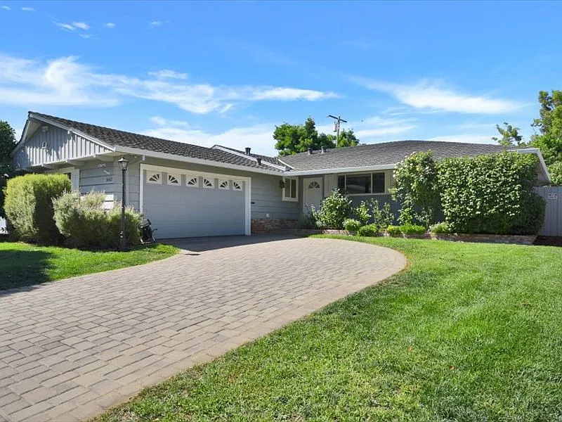 4 bed, 1421 sqft, $7,500 — Photo 4