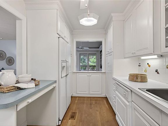 5th image of 3925 Ocean Cut Ln