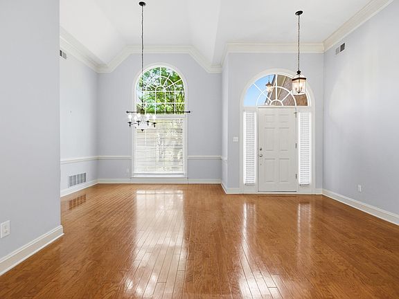 2nd image of 9143 Raspberry Ln