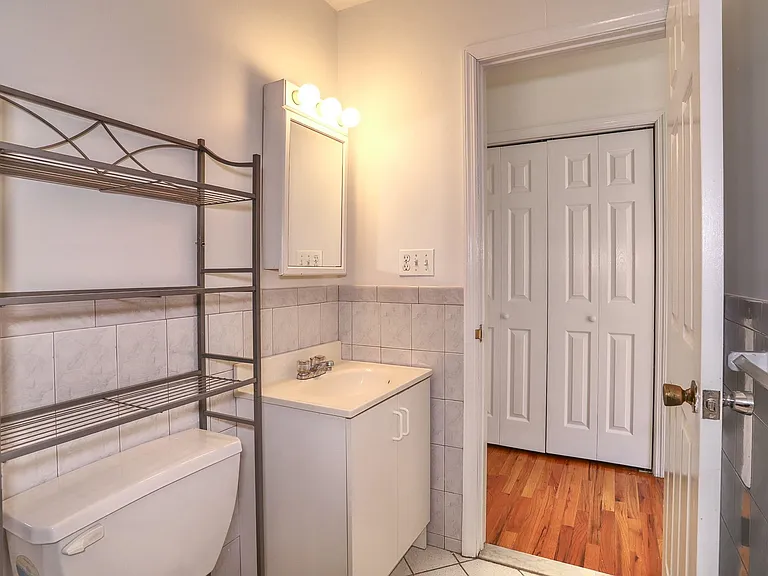632 Adams St #3 — Photo 19