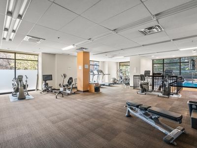 60 Longwood Ave APT 602, Brookline, MA, 02446