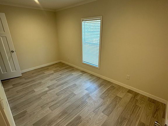 5th image of 94 K St