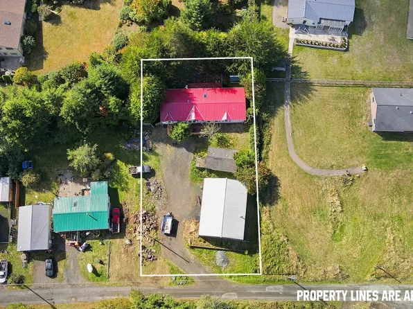 63234 Sunrise Rd, Coos Bay, OR 97420