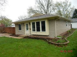 53 Longbeach Rd, Montgomery, IL 60538