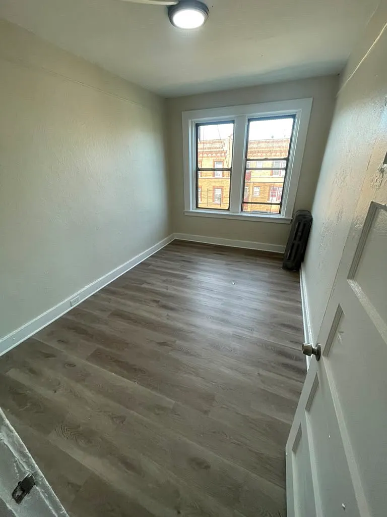 3 bed, $2,095 — Photo 4