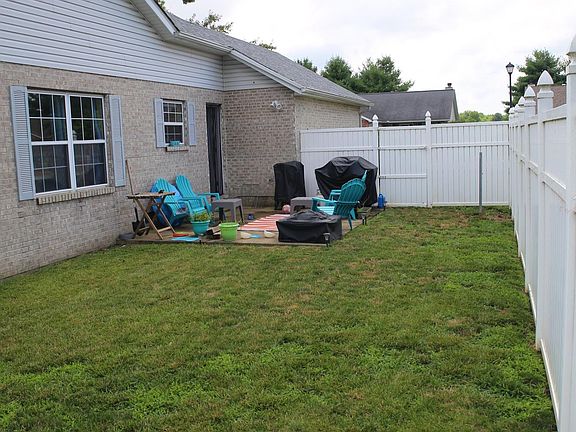 4th image of 1854 Galway Dr