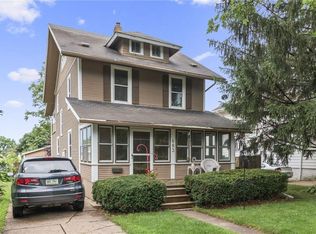 683 37th St, Des Moines, IA 50312