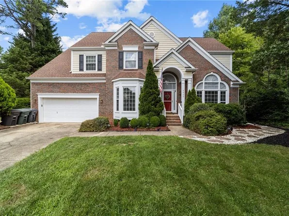 5902 Channel Ct, Greensboro, NC 27410