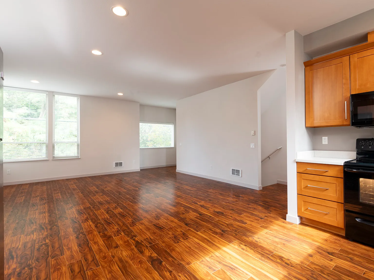 3 bed, 1481 sqft, $3,500 — Photo 3