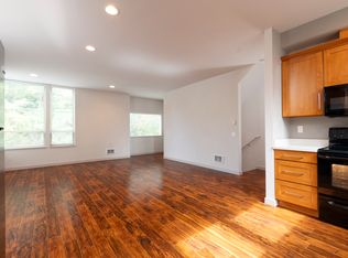 1151 N 88th St, Seattle, WA 98103