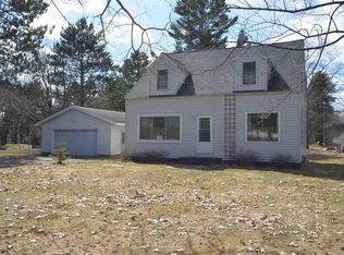 987 Pinewood Dr, Cloquet, MN 55720
