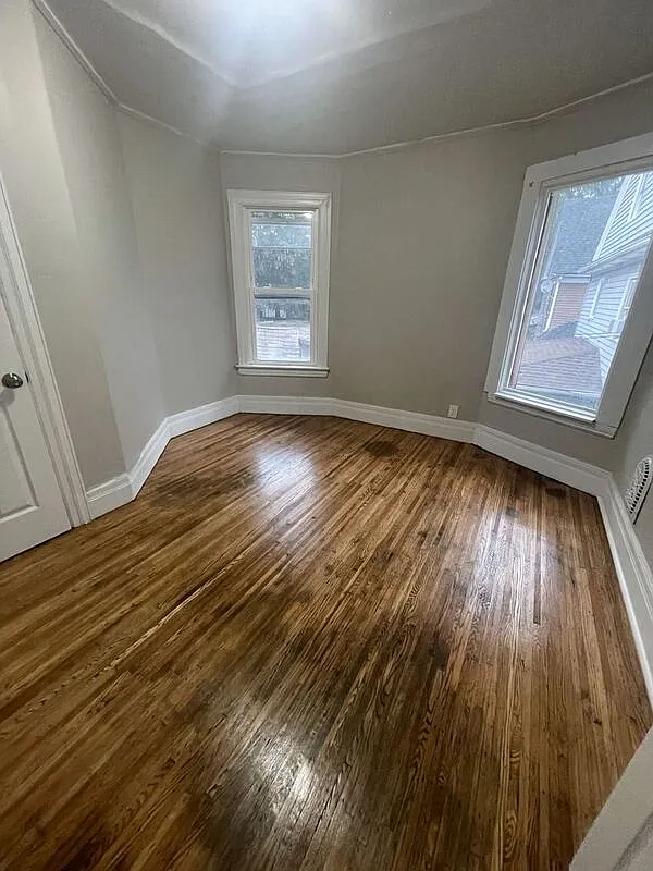 2 bed, 1.0 bath, 980 sqft, $1,095 — Photo 4