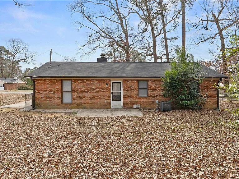 2357 Basswood Dr — Photo 23