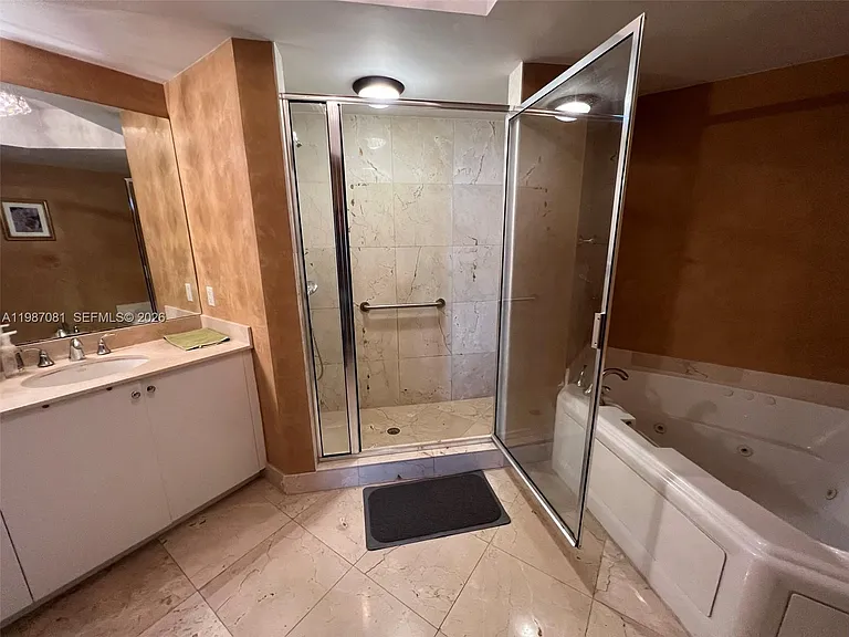 17555 Atlantic Blvd #1207 — Photo 9
