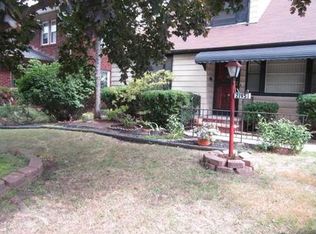 2195 N Taylor Rd, Cleveland Heights, OH 44112