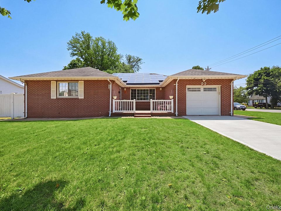 1st image of 32 Lake Avenue