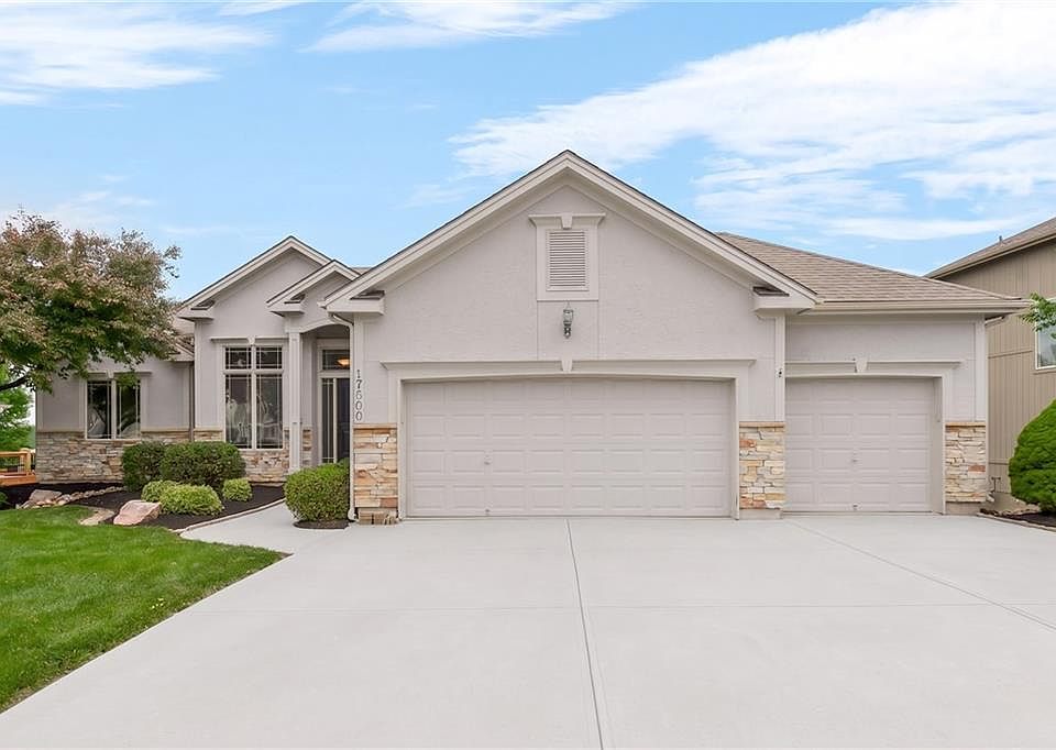 1st image of 17500 NW 130th Ter