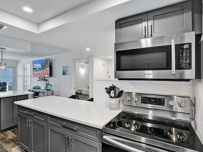 3424 SE 12th St #B6 — Photo 9