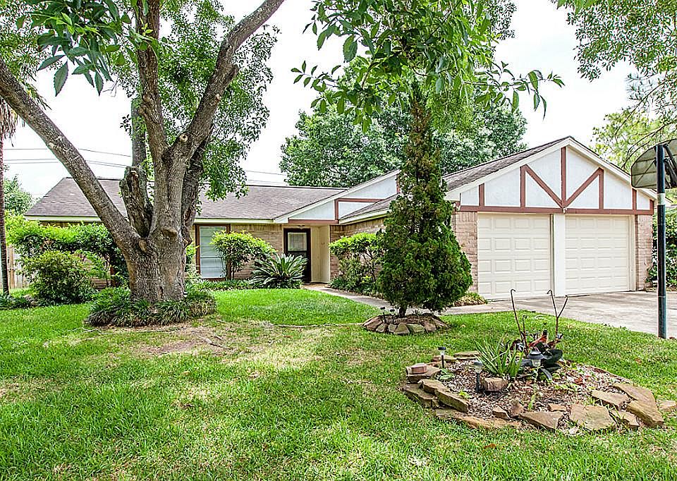 1st image of 2711 Heritage Colony Dr