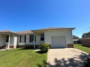1404 Valleywood Dr., Murray, KY 42071