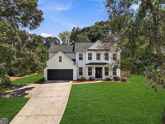 2nd image of 107 Hollytrace Ln