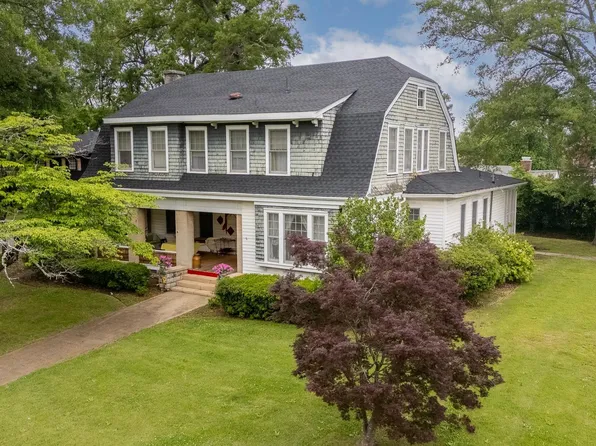 311 E 6th St, Tuscumbia, AL 35674