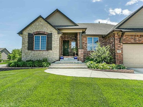 2nd image of 3305 N Brush Creek Ct