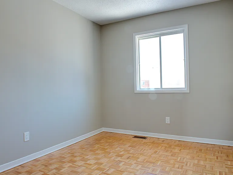 2 Tamara Way — Photo 23