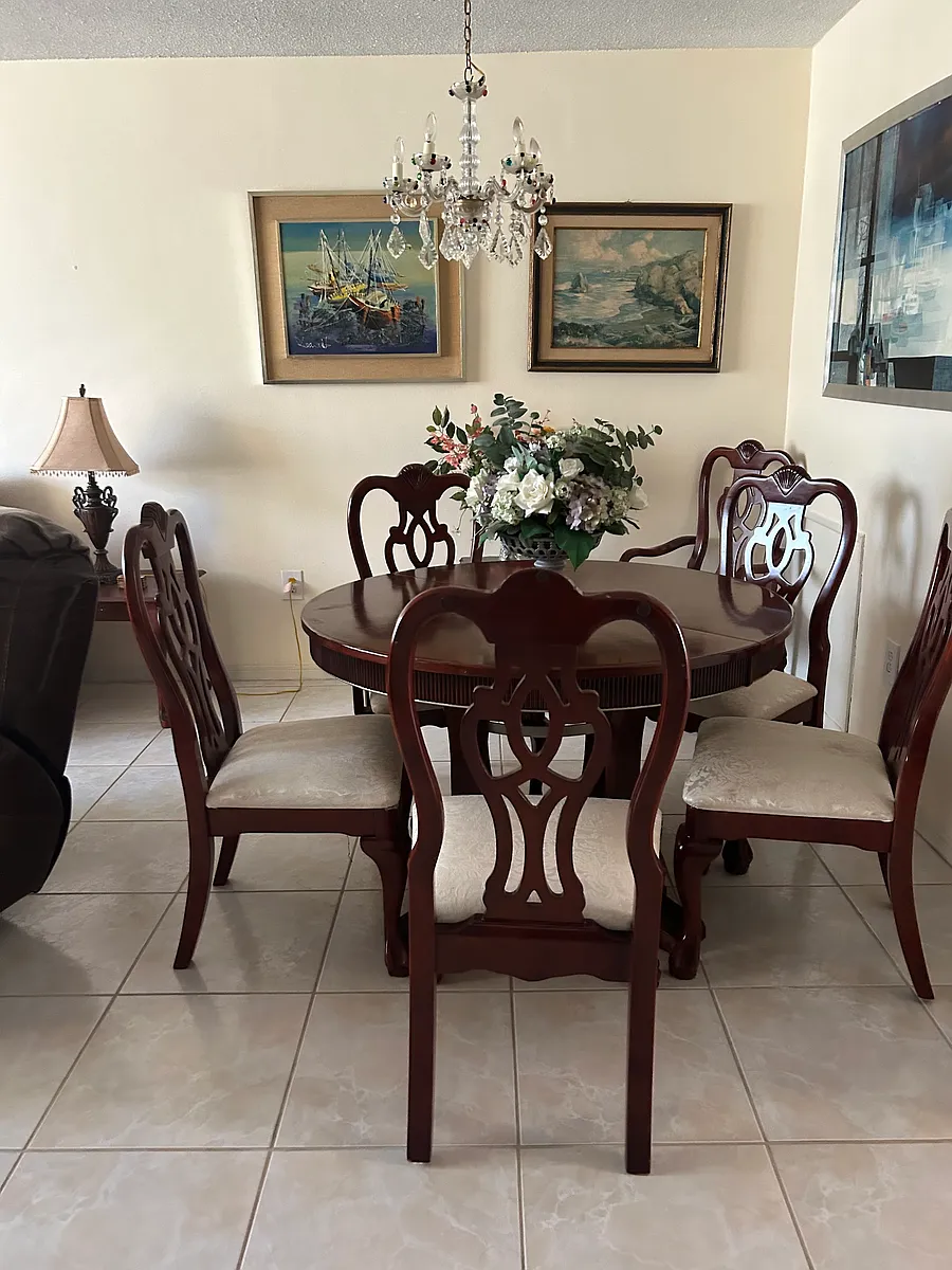 Photo 2 of 11 - 1551 NE Miami Gardens Dr - Miami, FL Building Photo - 1551 NE Miami Gardens Dr