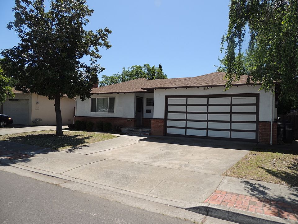 2nd image of 3579 Oregon Way